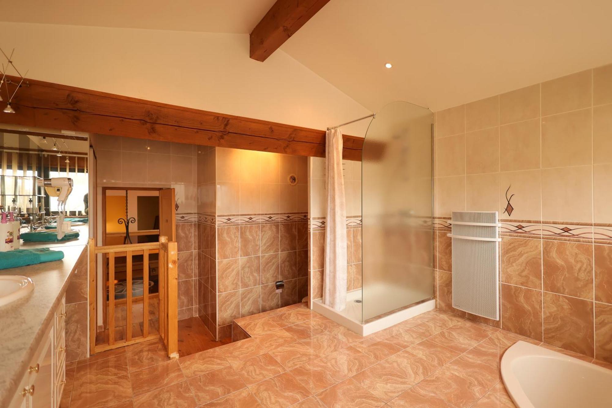 Chez Maguy D'hotes Bed & Breakfast